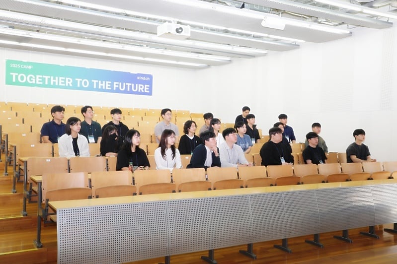 Together to the future camp (1)